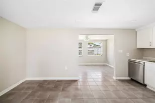 6051 Carlton Ave, Sarasota, FL 34231 - Photo 7