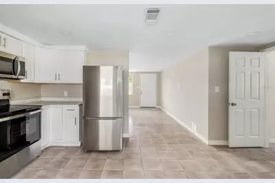 6051 Carlton Avenue, Sarasota, FL 34231 - Photo 9