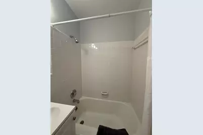 170 Roosevelt Drive #10, Sarasota, FL 34236 - Photo 23
