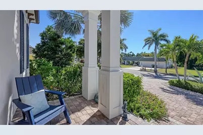 335 Bob White Way, Sarasota, FL 34236 - Photo 5