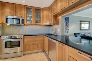 4900 Gulf of Mexico Dr, Longboat Key, FL 34228 - Photo 15