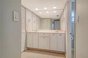 4900 Gulf of Mexico Dr, Longboat Key, FL 34228 - Photo 21