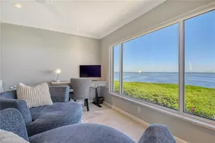 4900 Gulf of Mexico Dr, Longboat Key, FL 34228 - Photo 11