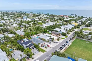408 Magnolia Ave, Anna Maria, FL 34216 - Photo 69