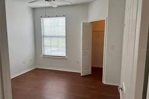 8387 38th St Cir E, Sarasota, FL 34243 - Photo 15