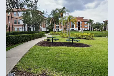 8387 38th Street Circle E #106, Sarasota, FL 34243 - Photo 17