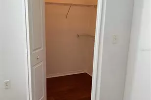 8387 38th St Cir E, Sarasota, FL 34243 - Photo 11