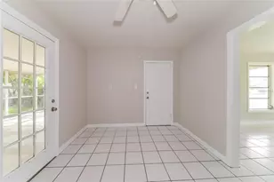 2897 Oak St, Sarasota, FL 34237 - Photo 11