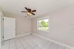 2897 Oak St, Sarasota, FL 34237 - Photo 15