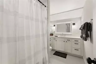 2054 Racimo Dr, Sarasota, FL 34240 - Photo 31