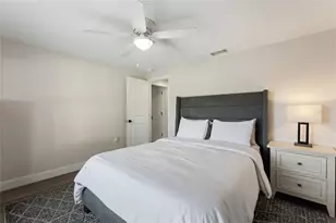 2054 Racimo Dr, Sarasota, FL 34240 - Photo 19