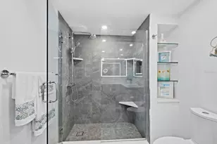 2525 Gulf of Mexico Dr, Longboat Key, FL 34228 - Photo 27