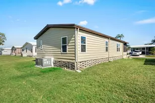 709 Riverview Cir, North Port, FL 34287 - Photo 29