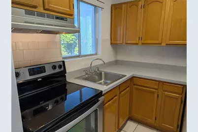 5883 Todd Street #E-21, Bradenton, FL 34207 - Photo 3