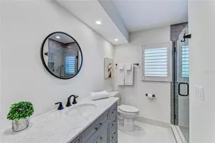 605 Key Royale Dr, Holmes Beach, FL 34217 - Photo 53