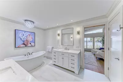 605 Key Royale Drive, Holmes Beach, FL 34217 - Photo 45