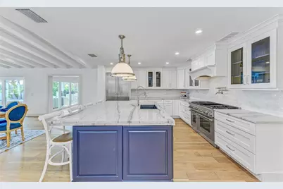 605 Key Royale Drive, Holmes Beach, FL 34217 - Photo 21