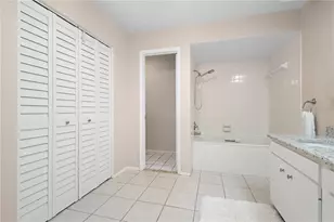 4527 La Jolla Dr, Bradenton, FL 34210 - Photo 15