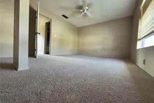 2707 Hidden Lake Blvd, Sarasota, FL 34237 - Photo 3