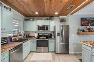 2115 9th Ave W, Bradenton, FL 34205 - Photo 3