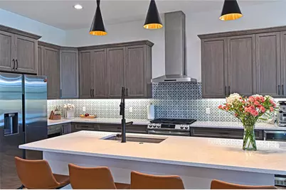 8013 Clearwater Court, Sarasota, FL 34241 - Photo 17