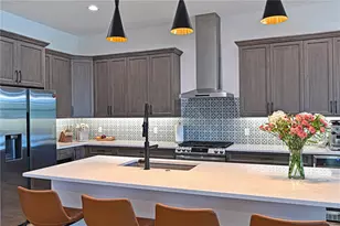 8013 Clearwater Ct, Sarasota, FL 34241 - Photo 17