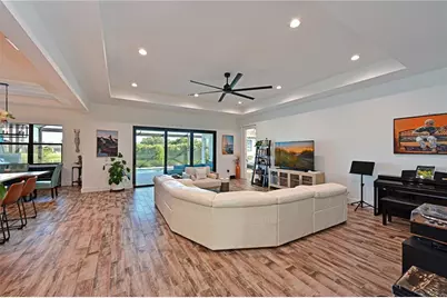 8013 Clearwater Court, Sarasota, FL 34241 - Photo 5