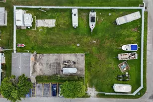 307 52nd Ave Dr W, Bradenton, FL 34207 - Photo 35