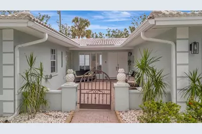 567 Venice Lane, Sarasota, FL 34242 - Photo 7