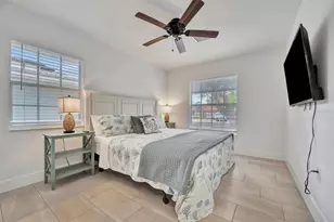 567 Venice Ln, Sarasota, FL 34242 - Photo 27