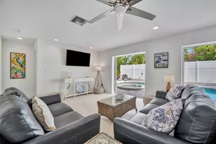 567 Venice Ln, Sarasota, FL 34242 - Photo 21