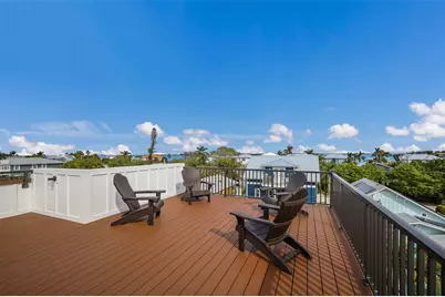 2213 Avenue C, Bradenton Beach, FL 34217 - Photo 11