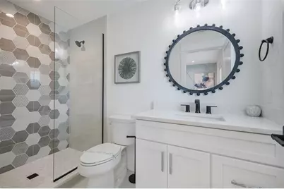 2213 Avenue C, Bradenton Beach, FL 34217 - Photo 45