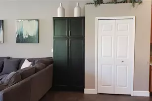 6105 47th St E, Bradenton, FL 34203 - Photo 9