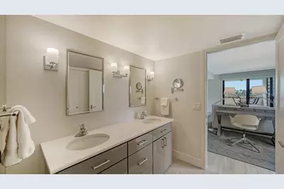 1465 Gulf Of Mexico Drive #106, Longboat Key, FL 34228 - Photo 29