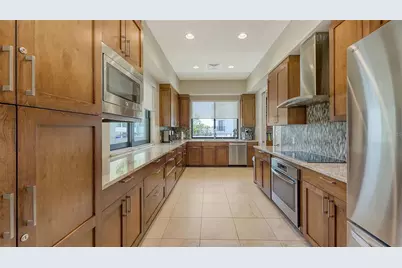 1465 Gulf Of Mexico Drive #106, Longboat Key, FL 34228 - Photo 53