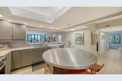 1465 Gulf Of Mexico Drive #106, Longboat Key, FL 34228 - Photo 19