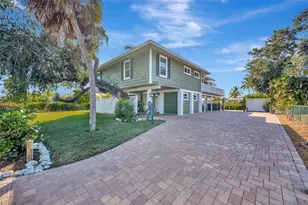 1841 Bayshore Dr, Terra Ceia, FL 34250 - Photo 3