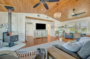 1841 Bayshore Dr, Terra Ceia, FL 34250 - Photo 7