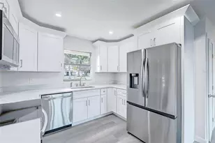 4867 E Riverside Dr, Fort Myers, FL 33905 - Photo 5