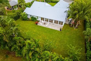 1705 Field Rd, Sarasota, FL 34231 - Photo 53