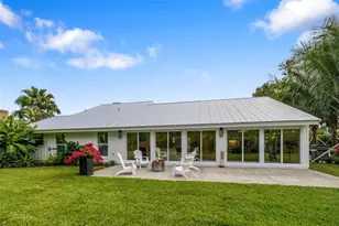 1705 Field Rd, Sarasota, FL 34231 - Photo 57