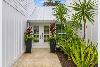 1705 Field Road, Sarasota, FL 34231 - Photo 3