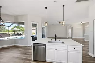 574 Planters Manor Way, Bradenton, FL 34212 - Photo 9