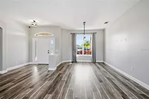 574 Planters Manor Way, Bradenton, FL 34212 - Photo 5