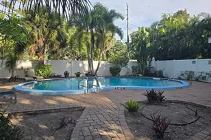 4601 Summerwind Dr, Sarasota, FL 34234 - Photo 15