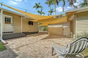 121 24th St W, Bradenton, FL 34205 - Photo 5