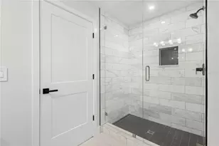 7304 Portlight Ln, Sarasota, FL 34240 - Photo 17