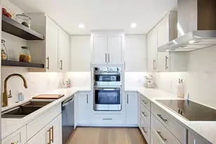 435 S Gulfstream Ave, Sarasota, FL 34236 - Photo 11