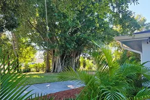 3120 Arch Dr, Sarasota, FL 34232 - Photo 43